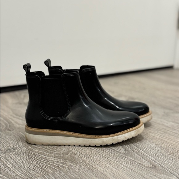 Cougar Shoes - Black Chelsea Rain Boots - Women’s